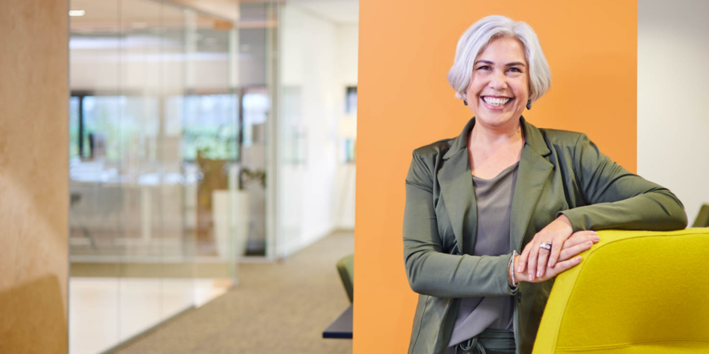 De rechterhand van publieke figuren!